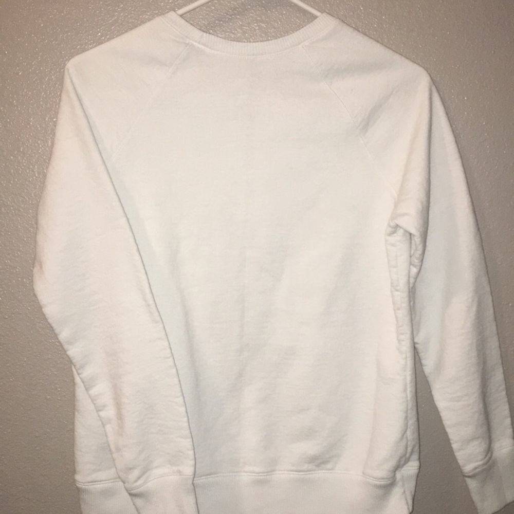basic white crew neck - Picture 3 of 3